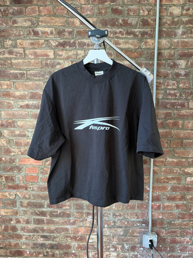 FizPro+ Tee/black Atomic print